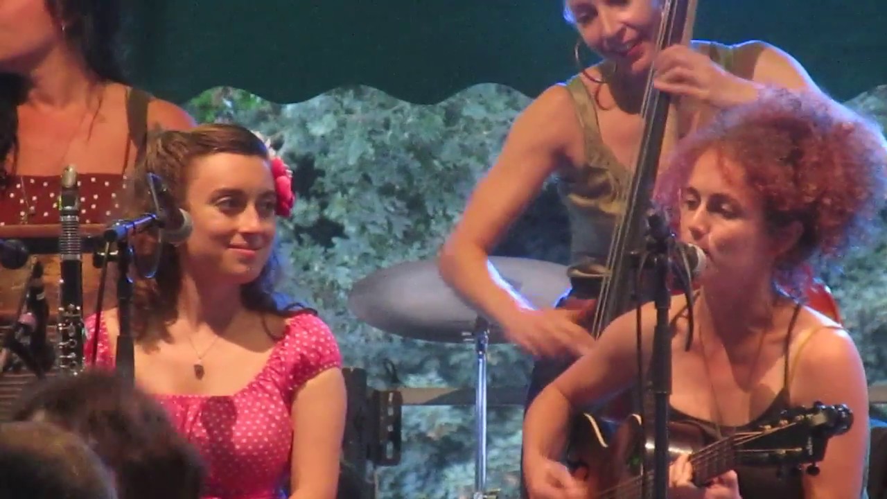 The Shake'Em Up Jazz Band, Châteauneuf du Faou 2018 (3)
