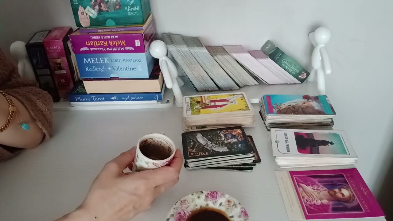 Ikizler burcu kahve falın ve tarotun hazır❤️☕️