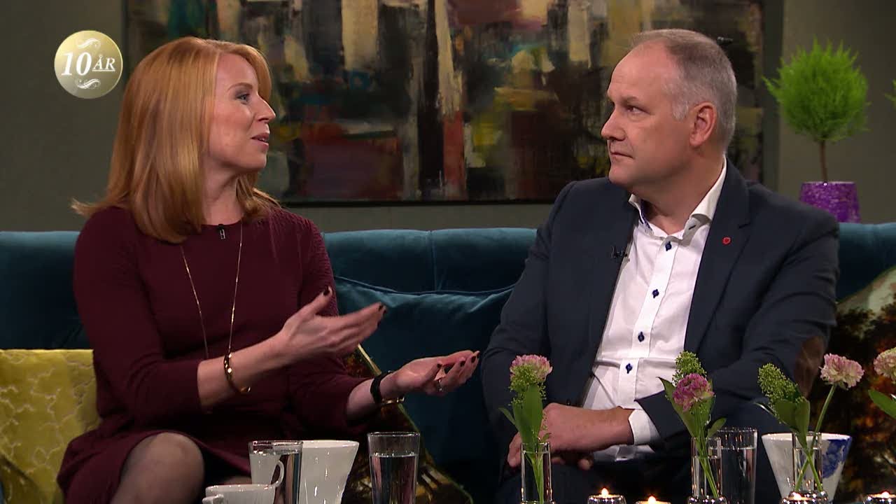 Annie Lööf & Jonas Sjöstedt är vänner på jobbet - Malou Efter tio (TV4)