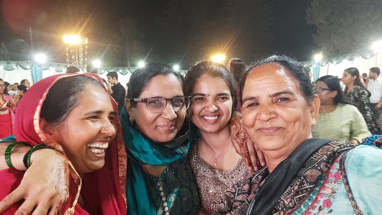 हमारे री मंडेरे पे बोली हे टटीरी #हरियाणवी जच्चा गीत@ धनवंती हरियाणवी ताई👩‍❤️‍👩🛀🙅🙆💆