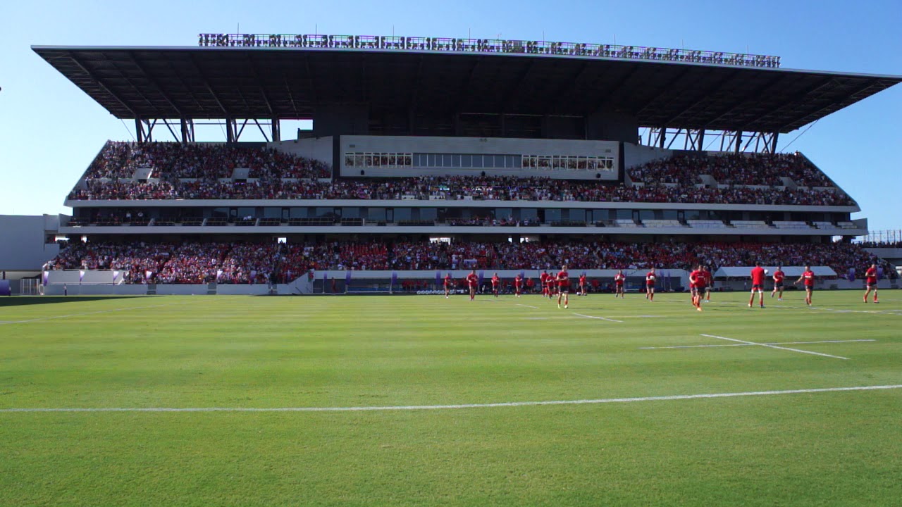 Japanese fans sing welsh national anthem! Welsh national team open training session in Kitakyushu
