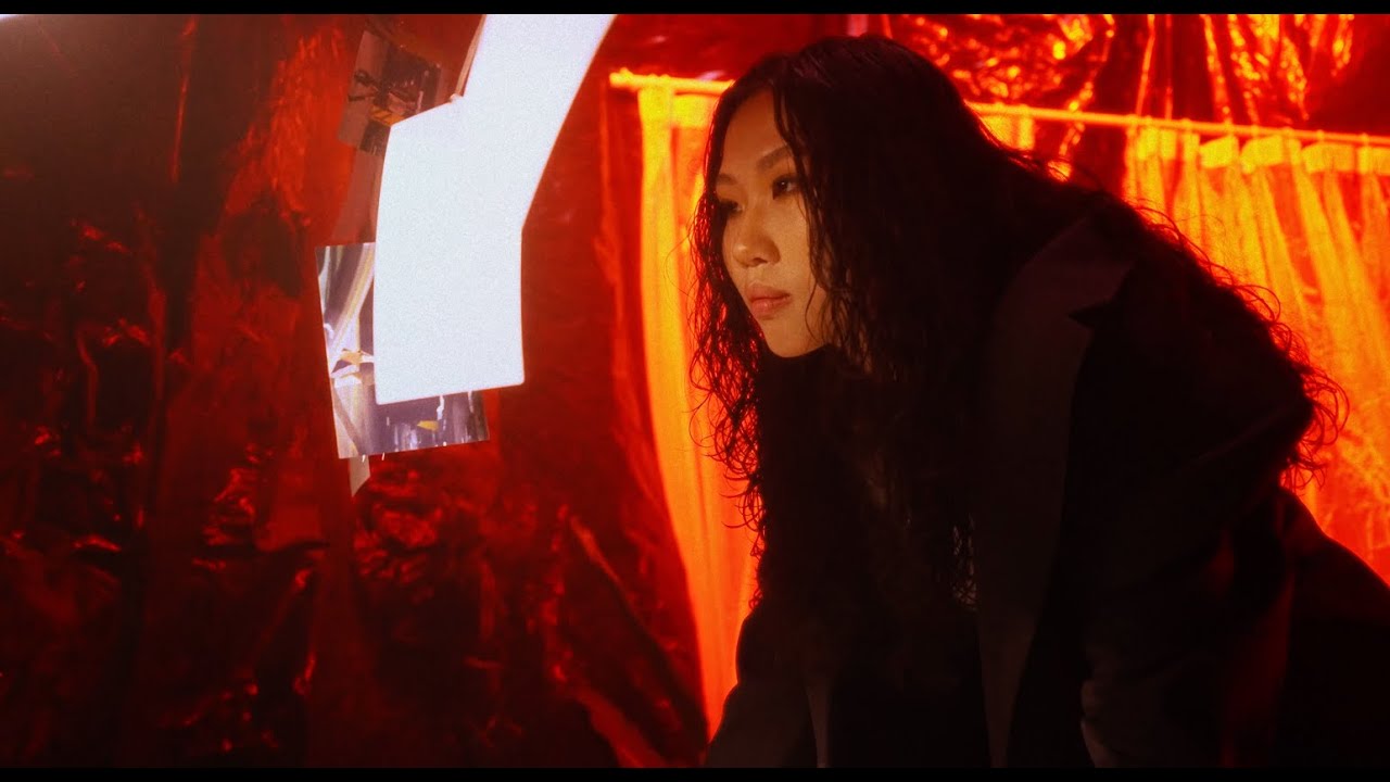 GIA - Move on (Official Music Video)