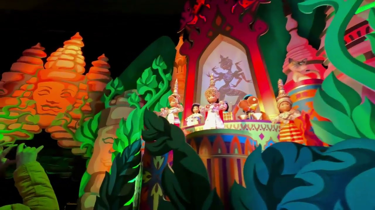 Disneyland Paris It's a Small World