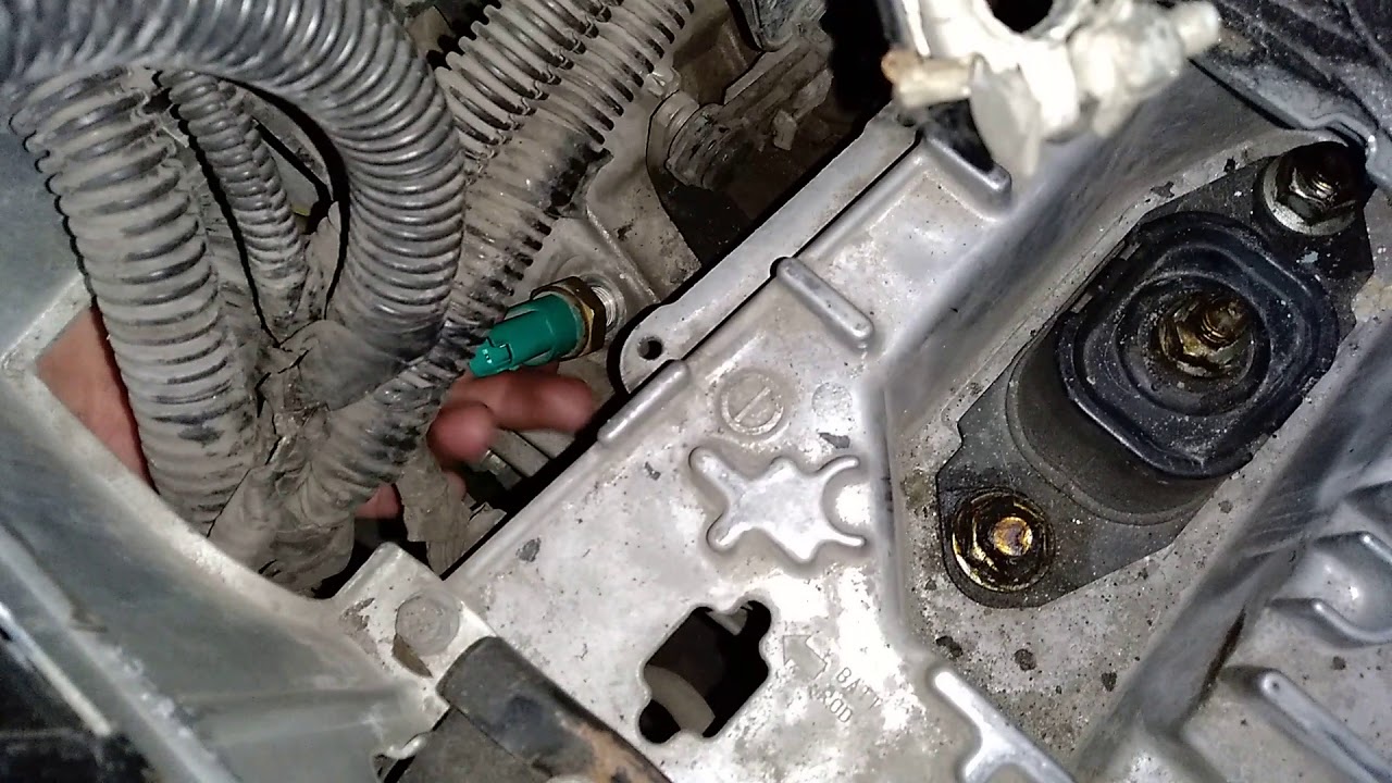 Cómo colocar correctamente el sensor de reversa del tiida (interruptor o bulbo de reversa)