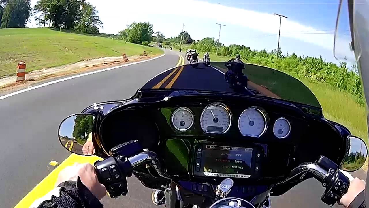 Harley Davidson Street Glide 2016 Test Ride