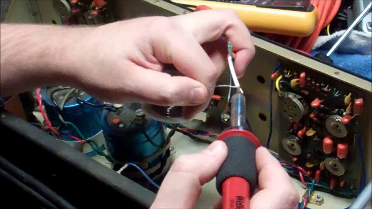 Kustom K200-B1 Bass Amplifier Gives Free Electric Shocks...   Let's Fix it.