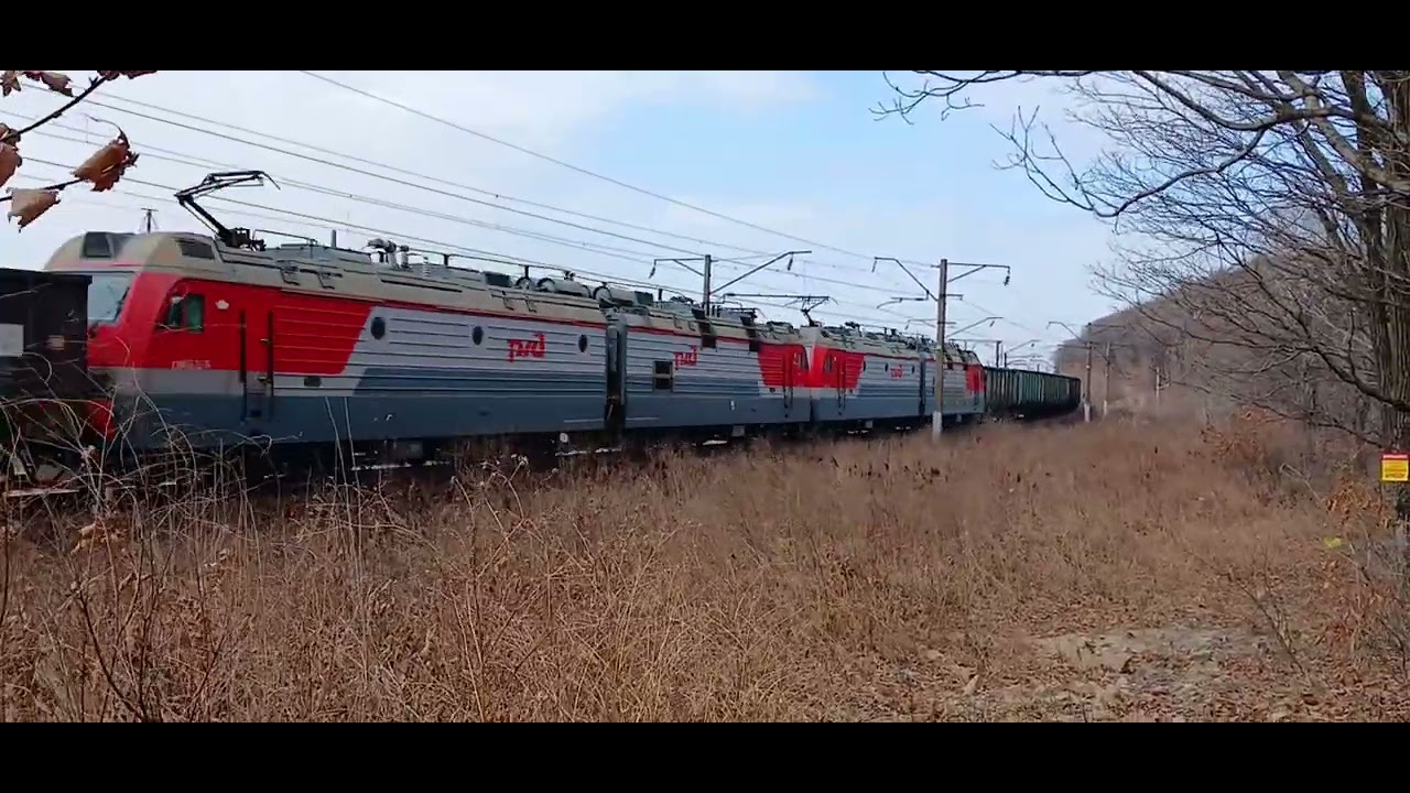Электровозы 4ЭС5К-046 и 2ЭС5К-139/148 