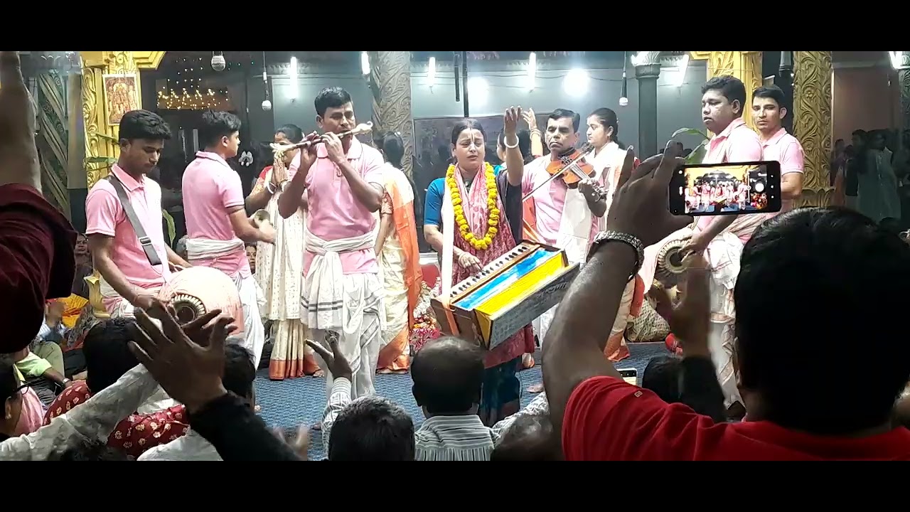 শিখাশ্রী সম্প্রদায়  গোপালগঞ্জ নাম কীর্তন শ্রবণ করেন 