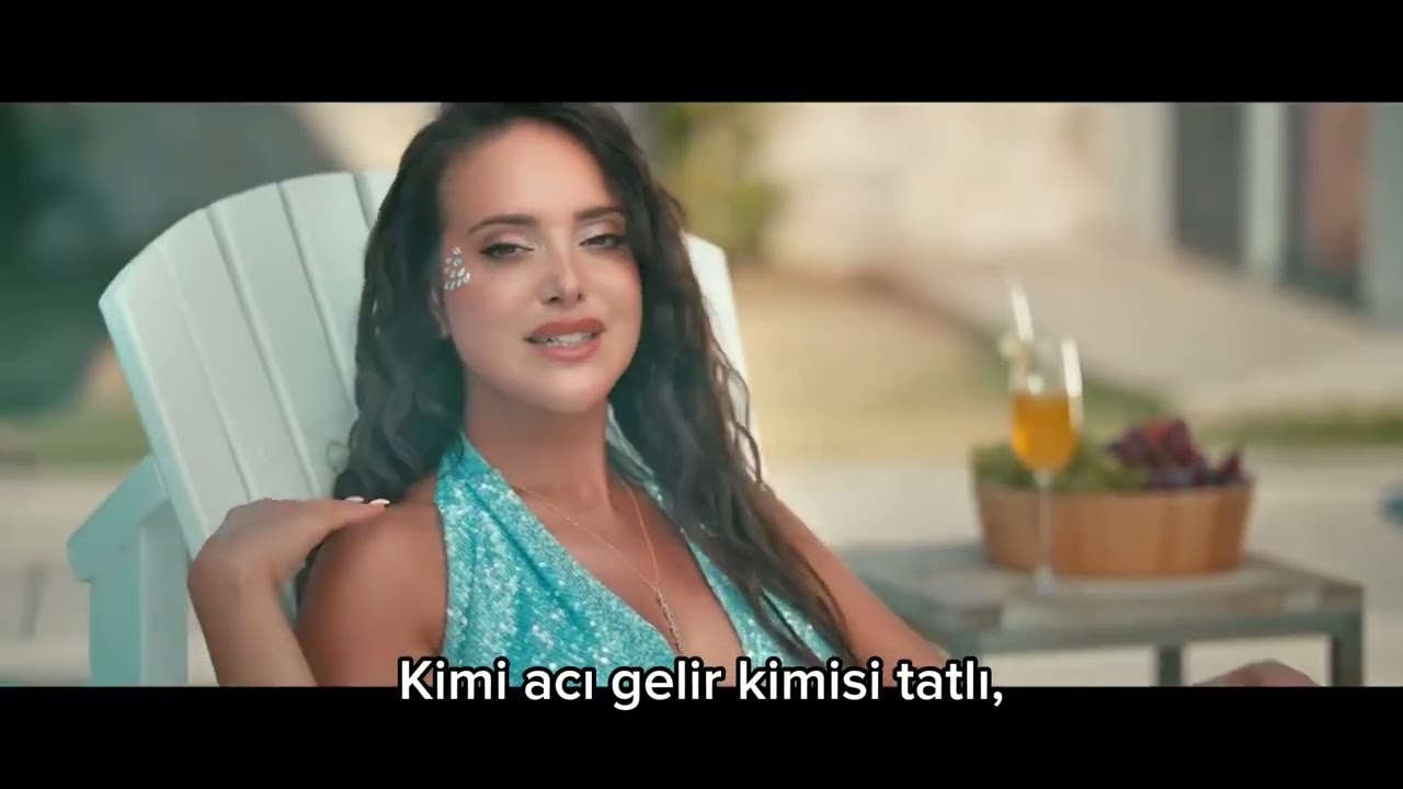 Ebru Taş - | Karaoke | Son Gülen İyi Güler