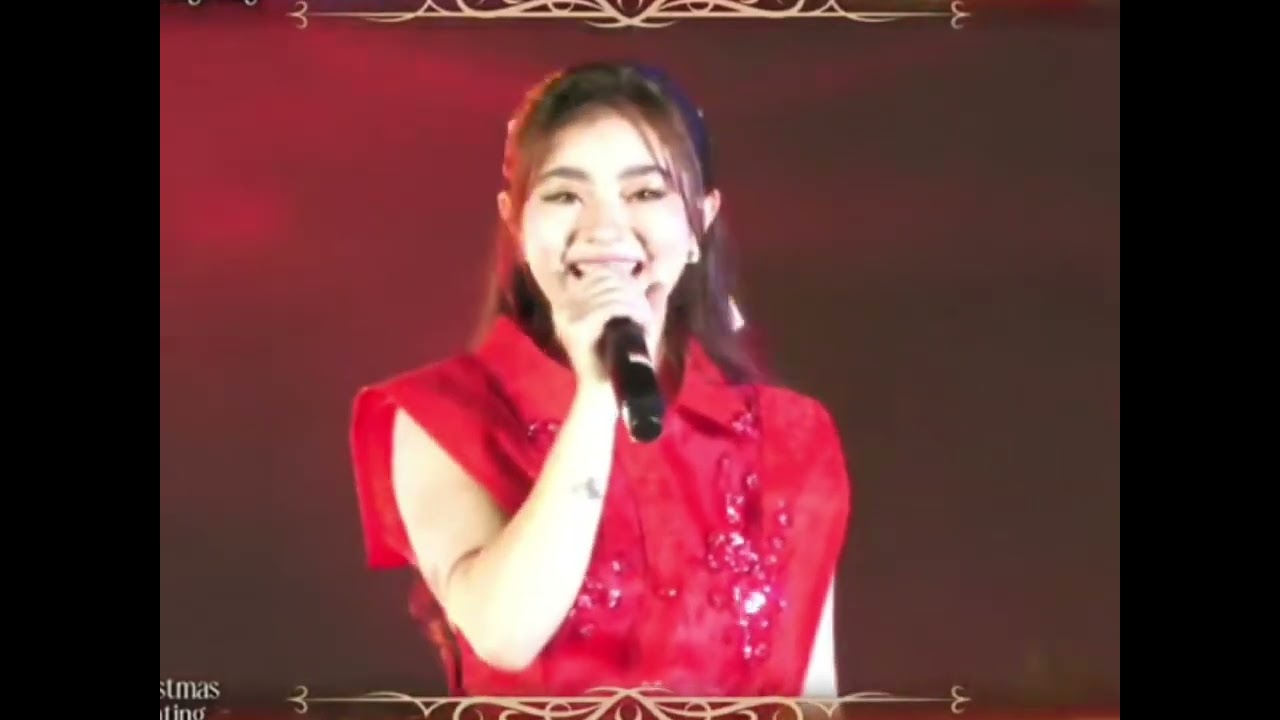 ARANETA GATEWAY LIGHTINING CHRISTMASS TREE (FYANG SMITH) #fyangsmith #fyang #JMFYANG #song