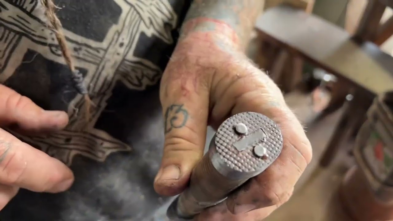 Cattaraugus 225Q Leather Handle