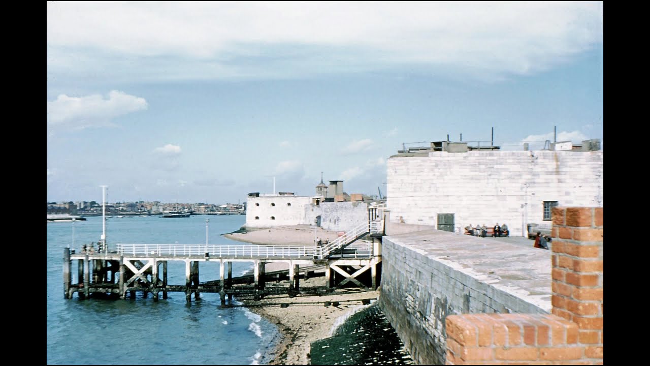 Portsmouth 1958. A 35 mm colour slide show.