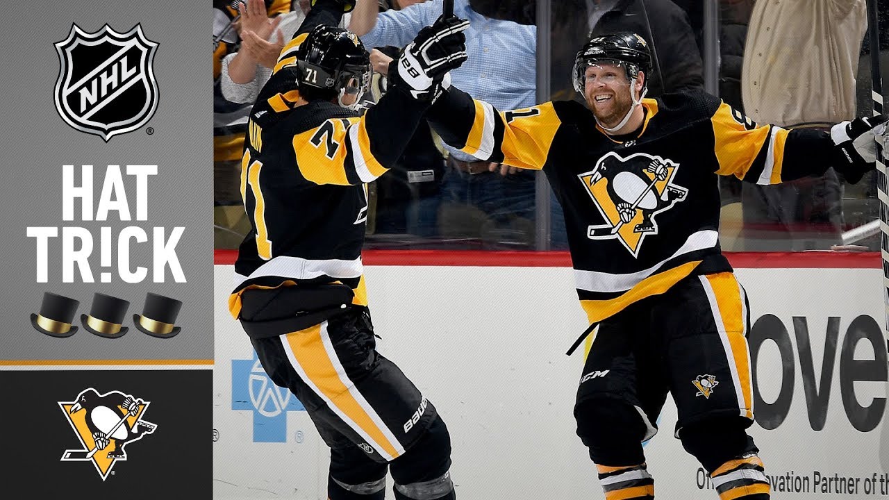 Phil Kessel thrills with natural hat trick