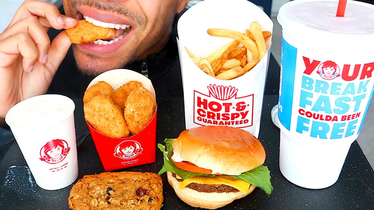 ASMR WENDY'S EATING SHOW MUKBANG SOUNDS NO TALKING CHICKEN NUGGETS CHEESEBURGER FROSTY