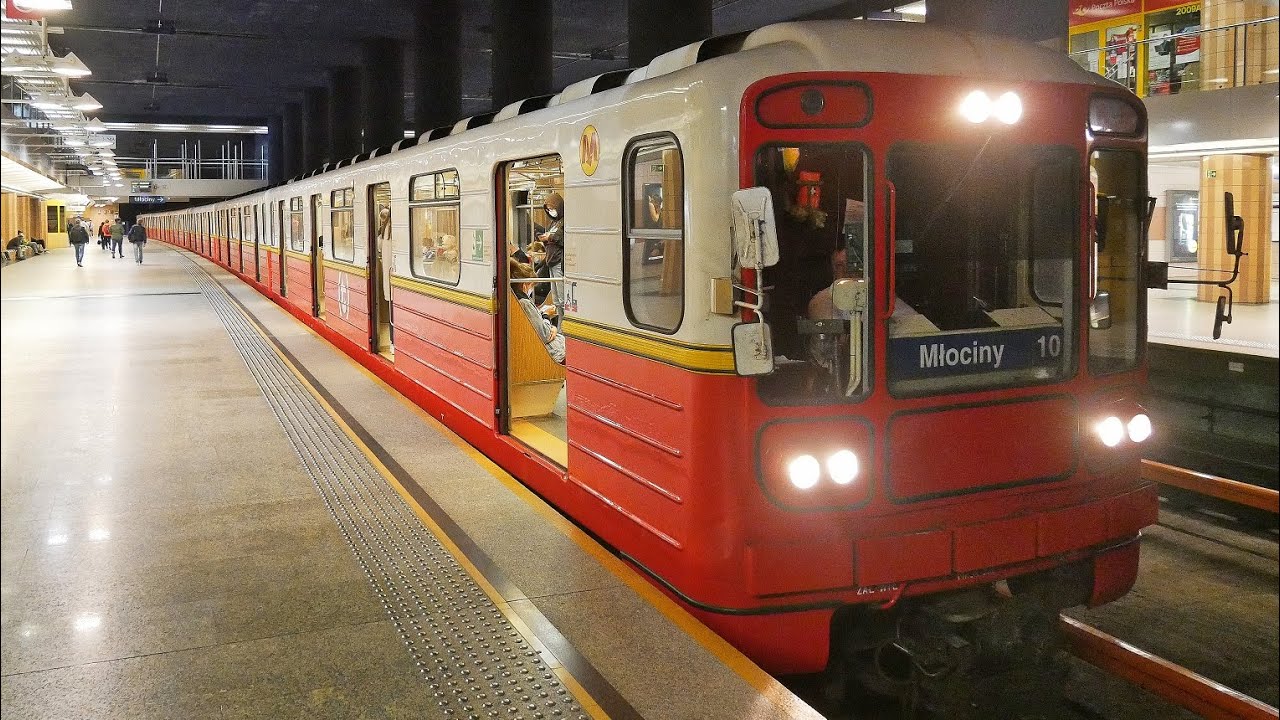Warsaw Metro | Metro Warszawskie | 81-572/573 (seria 81)