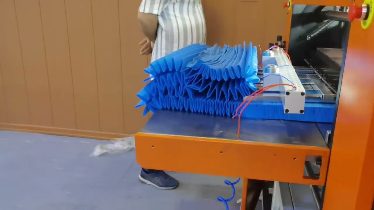 primary filter knife pleating machine