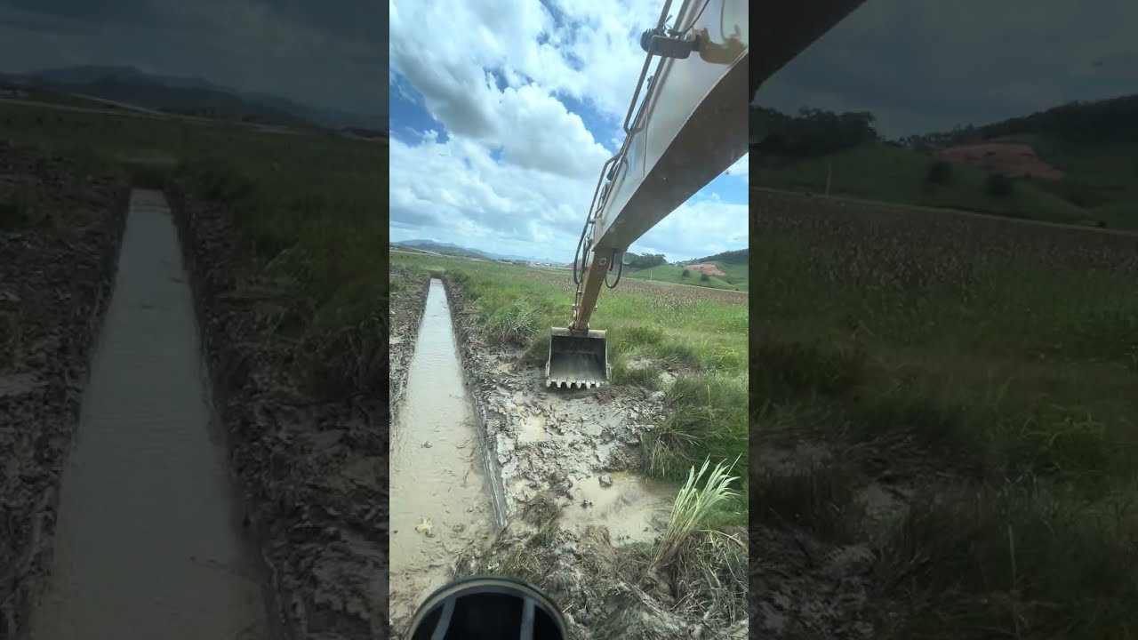 Vala drenagem água chuva na arrozeira, escavadeira hidráulica cat 316