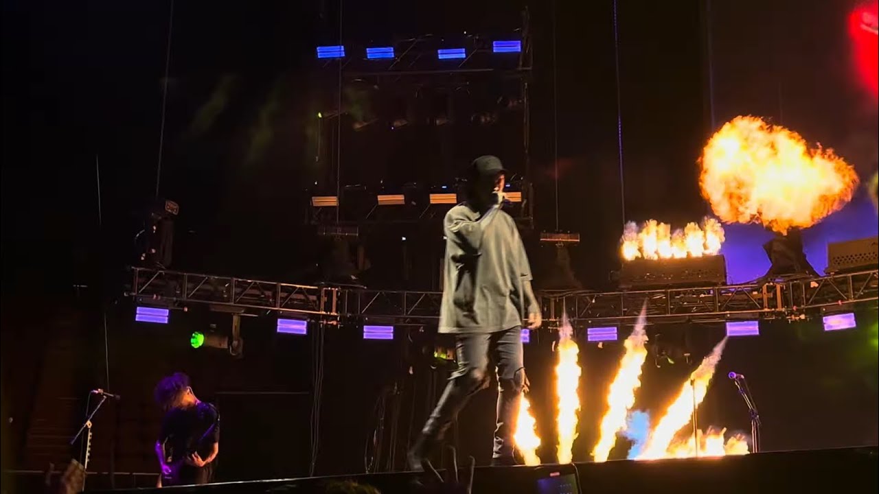 BAD GUY - Falling In Reverse -Live Kia Forum