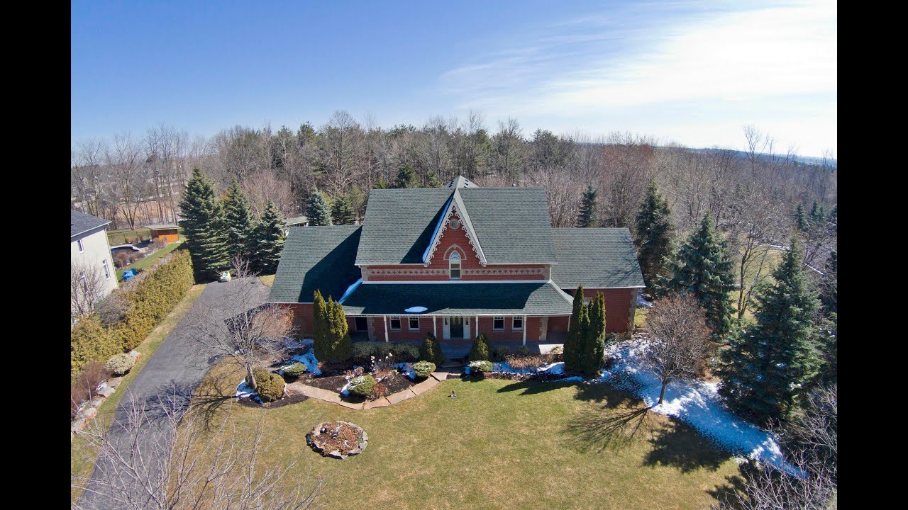 33 Country Heights Drive, Richmond Hill