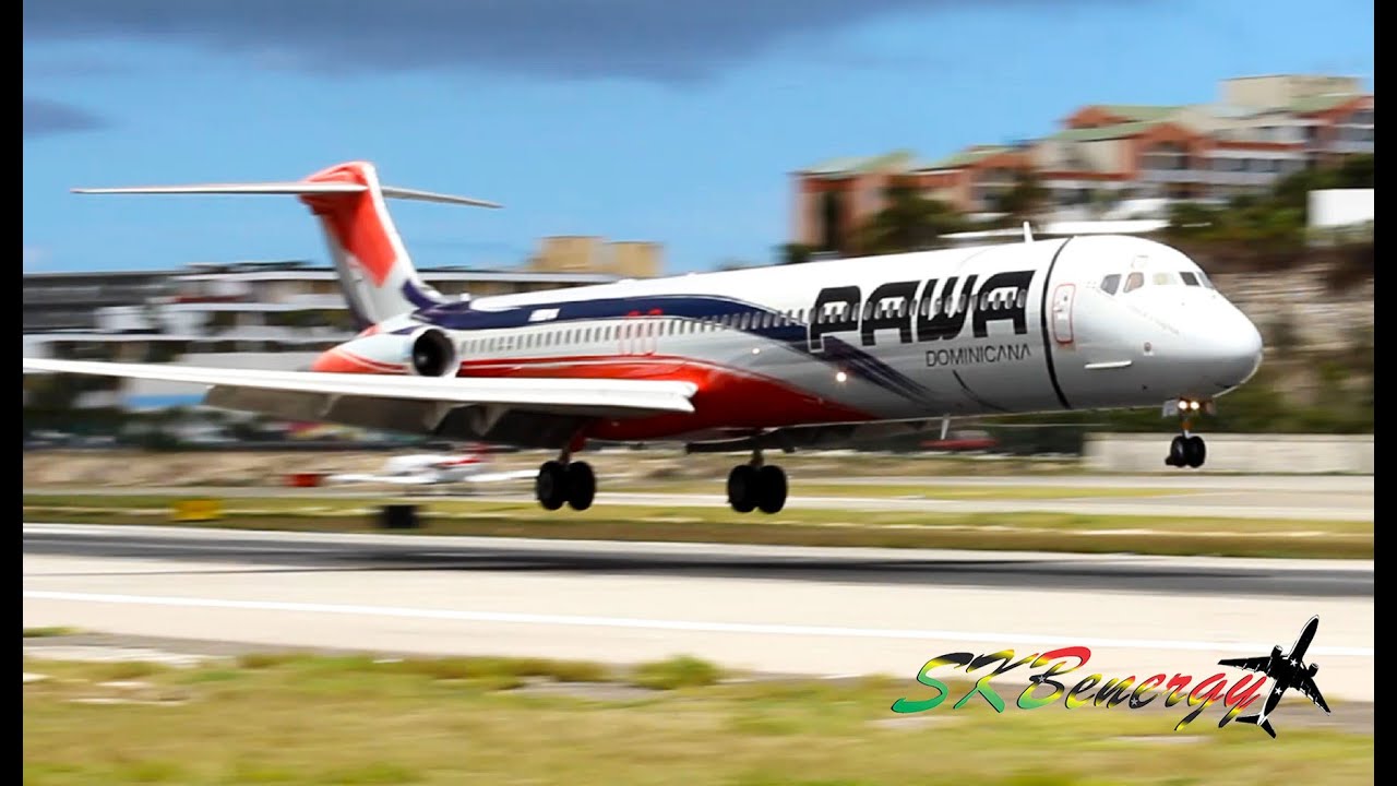 PAWA Dominicana MD-82 in action @ the Princess Juliana Int'l Airport, St Maarten