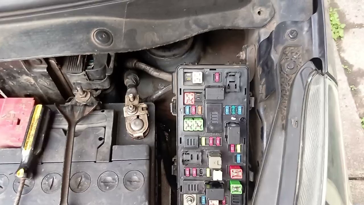 spark gt se apago ,se quema fusible.Por que sera?