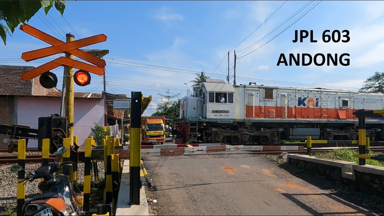 Perlintasan Kereta Api Andong Butuh