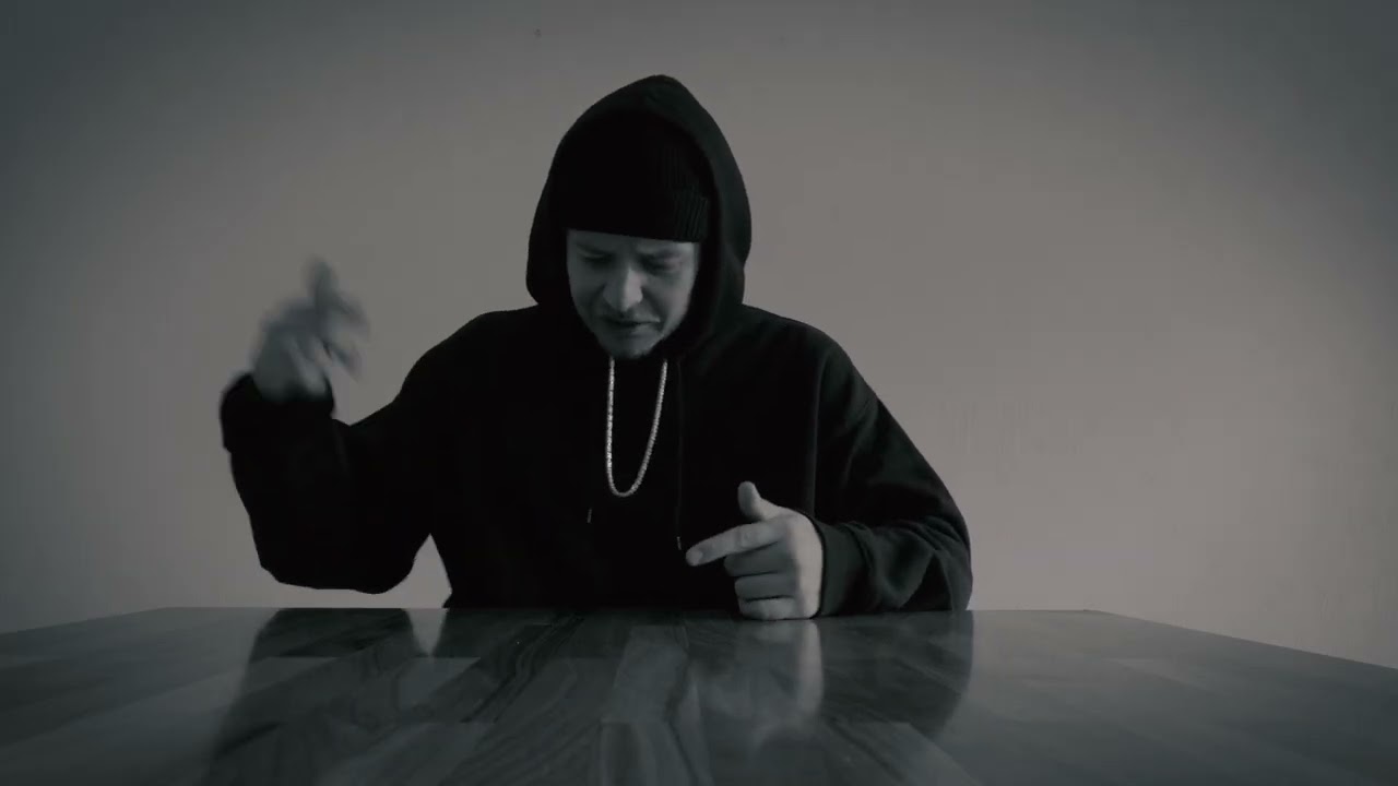 Sirius - Jeu senza mascra Official Video