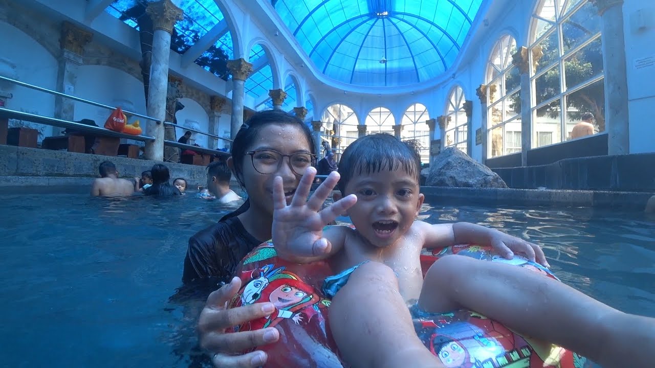Berenang Kolam Air Panas FAIDVLOG! @Hotel Grand Paradise Lembang, Bandung