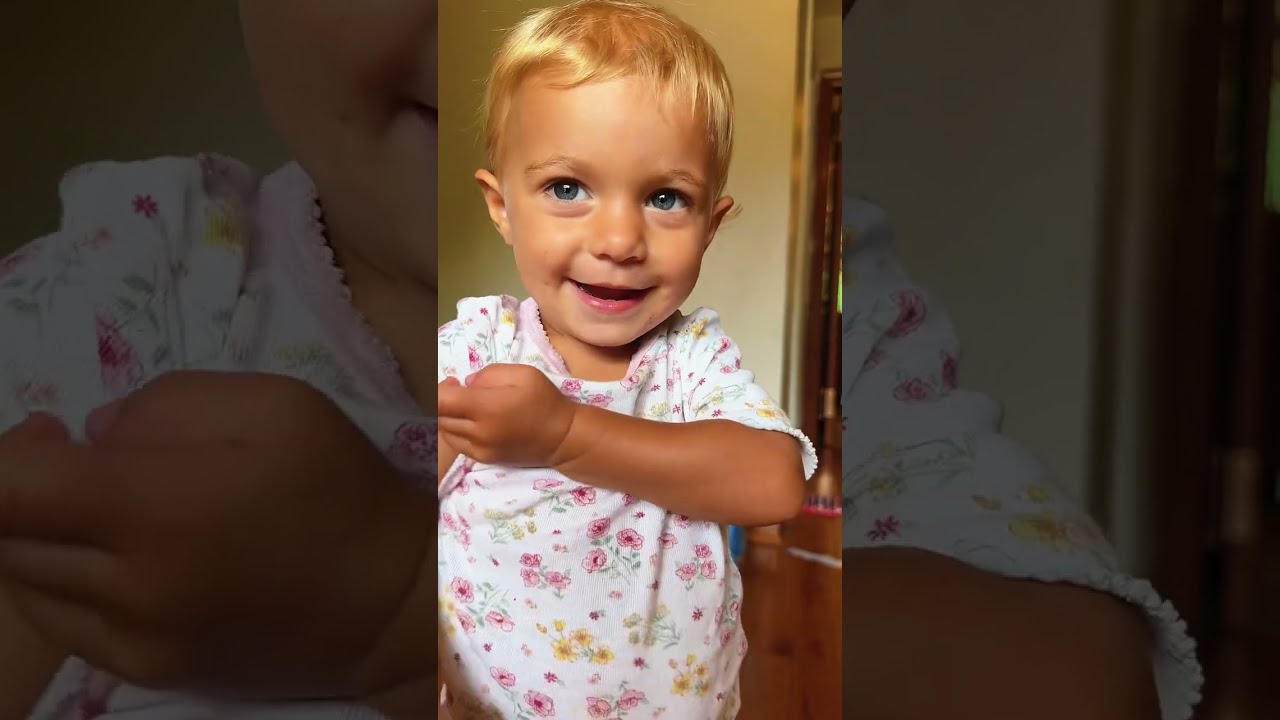 When the baby of the family learns how to tattle and other sibling moments #funnybaby #talkingbaby