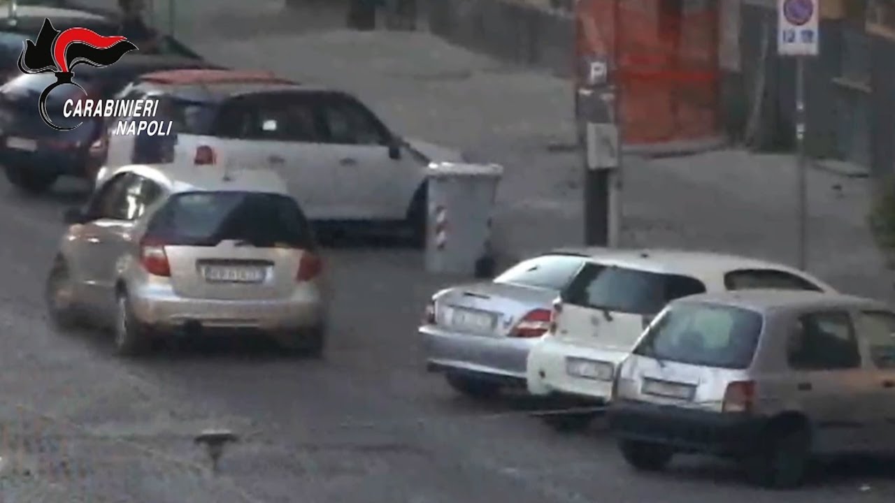 Insulti e minacce: arrestato parcheggiatore abusivo