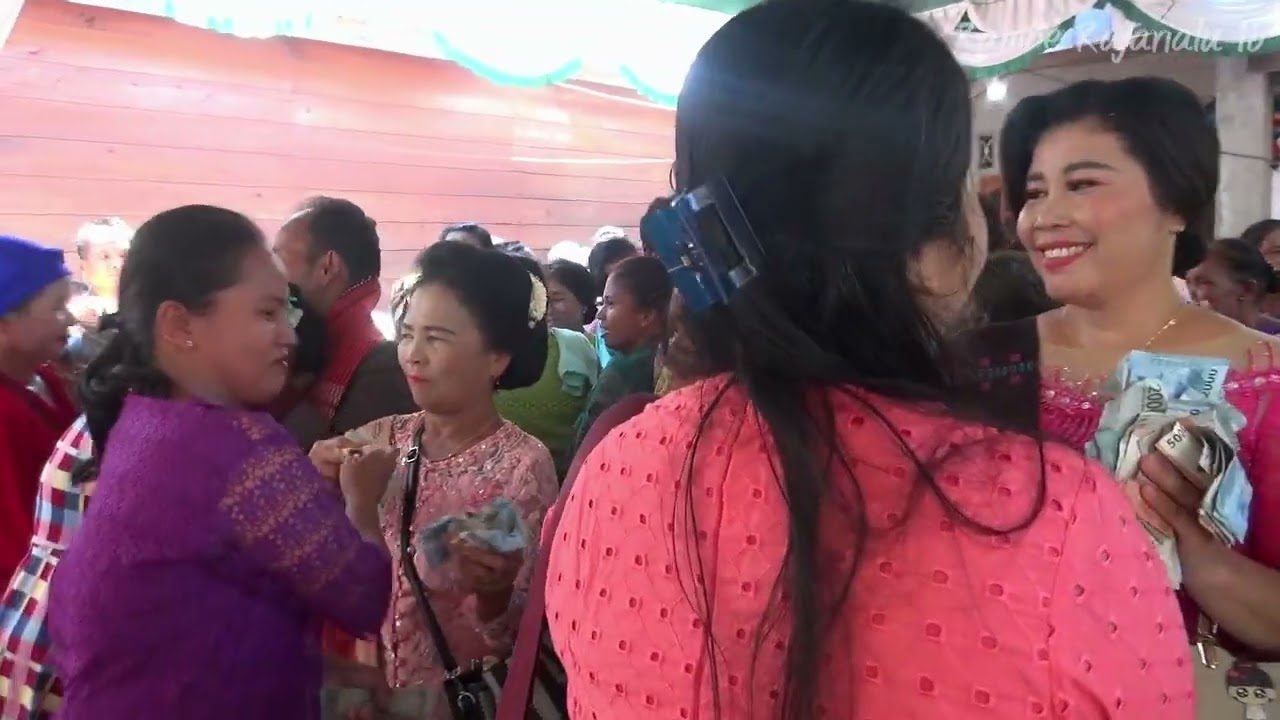 Budaya Batak | Uning Uningan | Tortor Batak | Boru Marsomba | Moment Wedding DEDI & PARAMITA