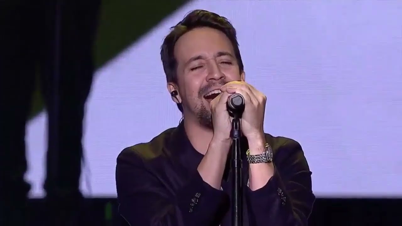 Lin-Manuel Miranda, Chance The Rapper and Francis and the Lights singing Dear Theodosia