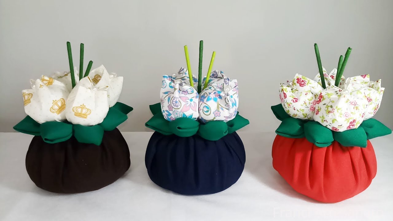 PESO DE PORTA COM TULIPAS - FRANCI ARTESANATO