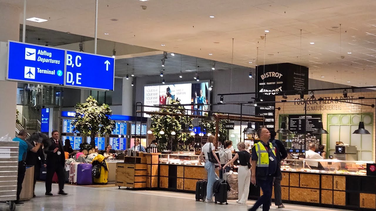 FRANKFURT/GERMANY/Tour of Airport Flughafen/Terminal1