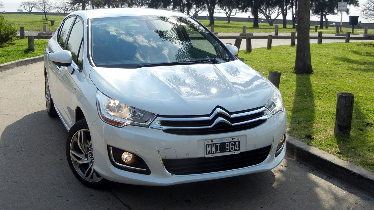 Probamos al Citroen C4 Lounge - Informe | VisionMotor