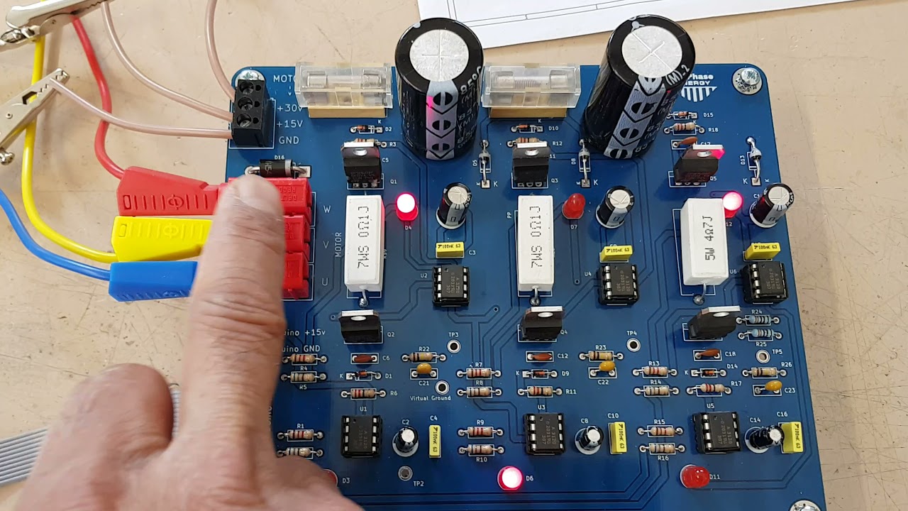 Arduino Uno used to create an Inverter for a 3-Phase Motor !