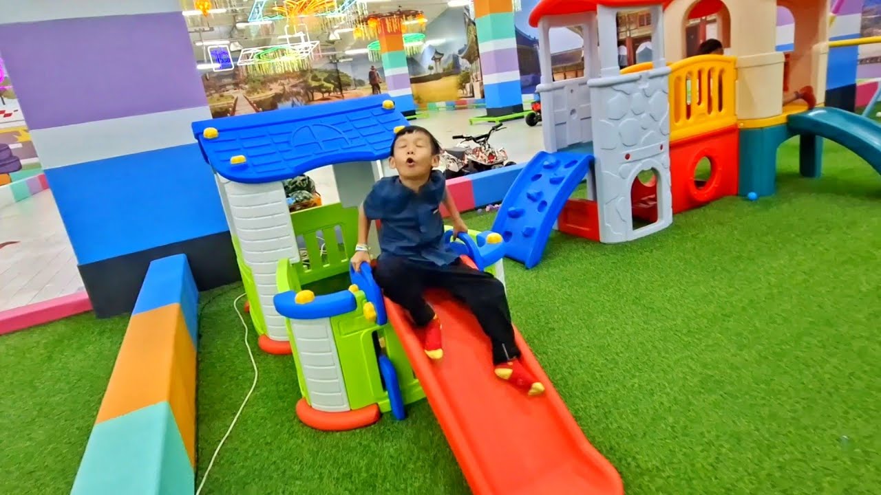 PLAYGROUND INDOOR NYA LUAS DI MANGGA DUA SQUARE GARDE