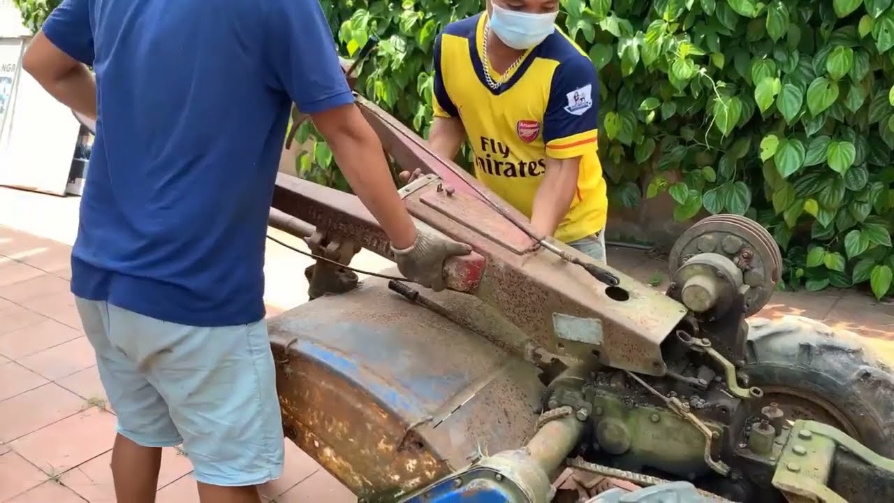 Restoration Of The Steering Wheel Of The Walking Tiller  Old Rusty Walking Tiller Restoration Skill