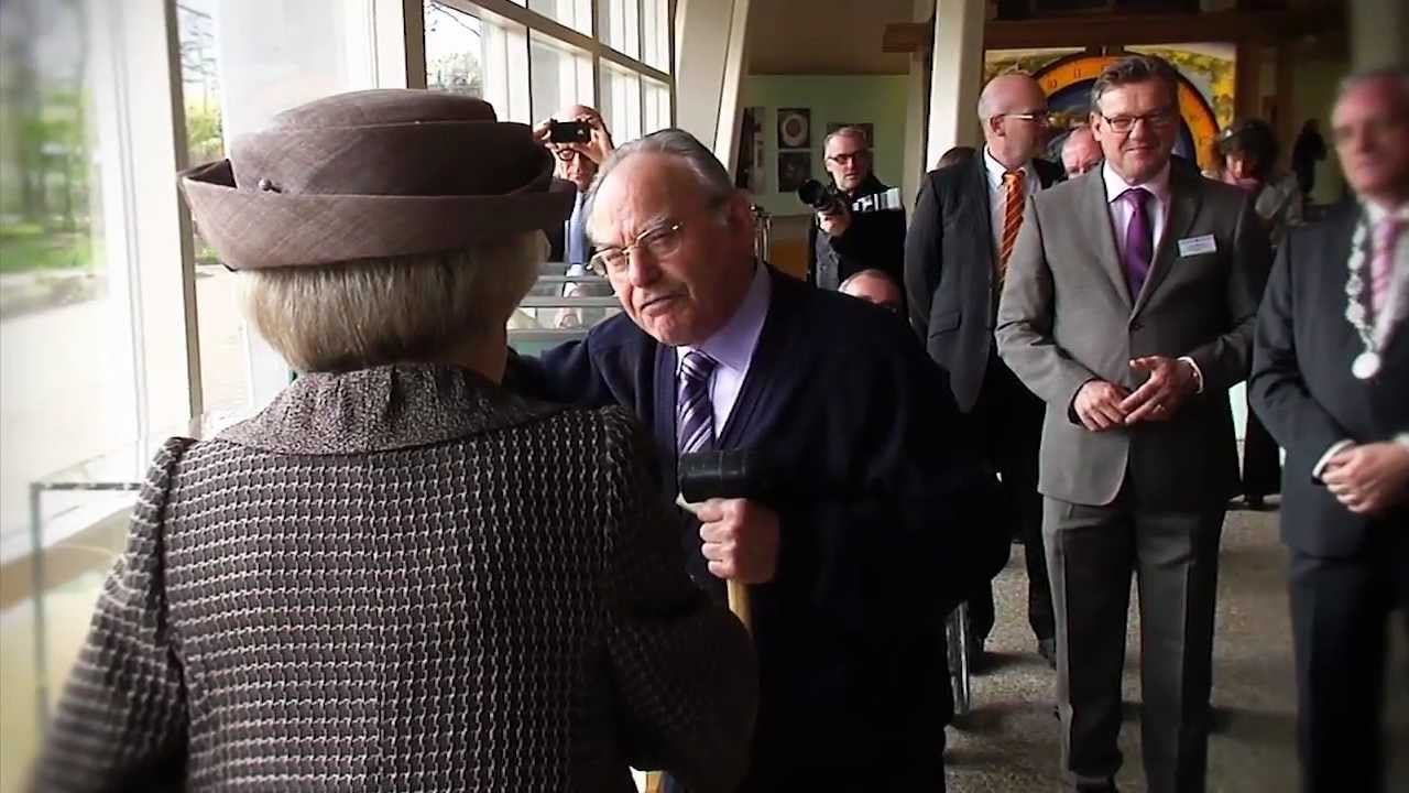 Koningin opent Klok en Peel Museum Asten