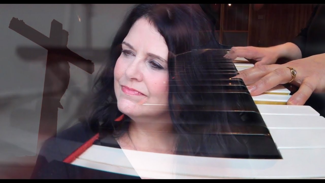 Leslie McKee - Broken - Official Video