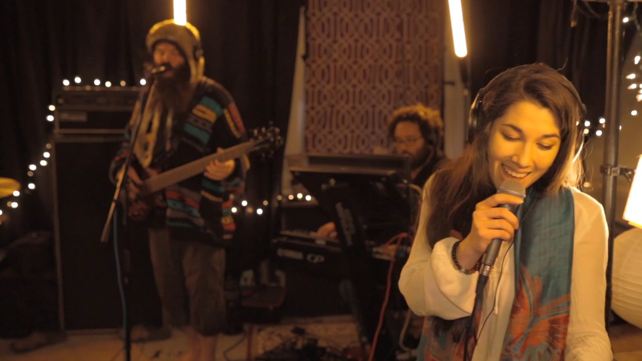 Earth Radio - Dr  Dangatang (Live at Dogtown Studios)