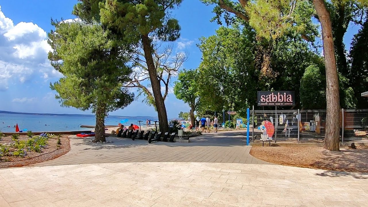 Croatia 2022.  Crikvenica - piesková pláž. 29.6.2022