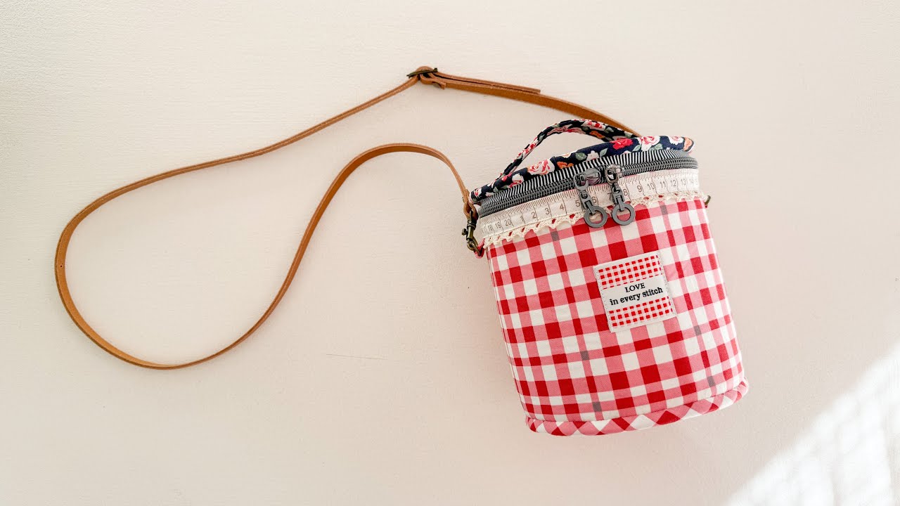 Bliss Bucket Bag | Mini Crossbody Bag | Sewing Jam Jar Zippered Bag