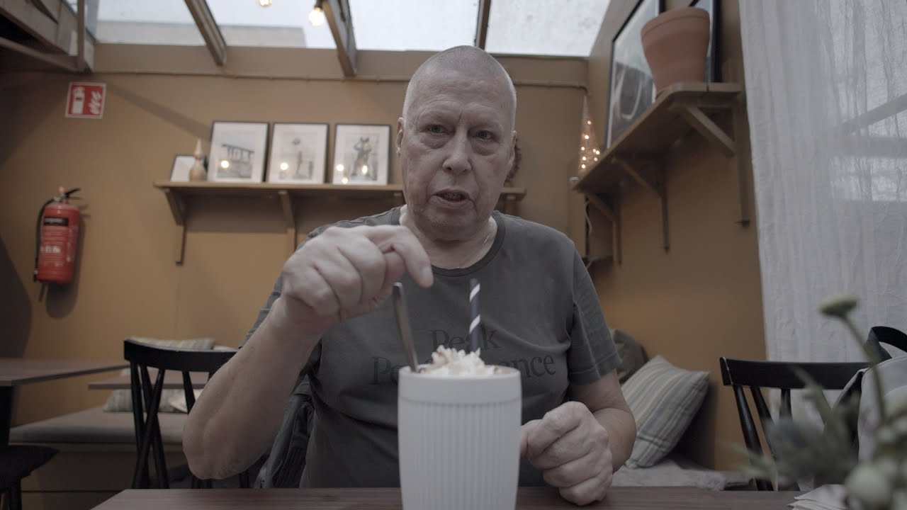 Vlog 50 2025 | Är på hemmaplan och dricker varm choklad.
