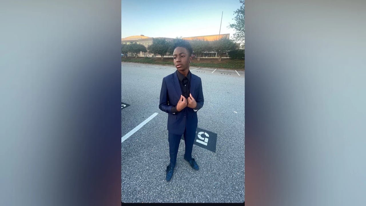 Teen killed after bullet shot through wall of Gwinnett County motel, police say