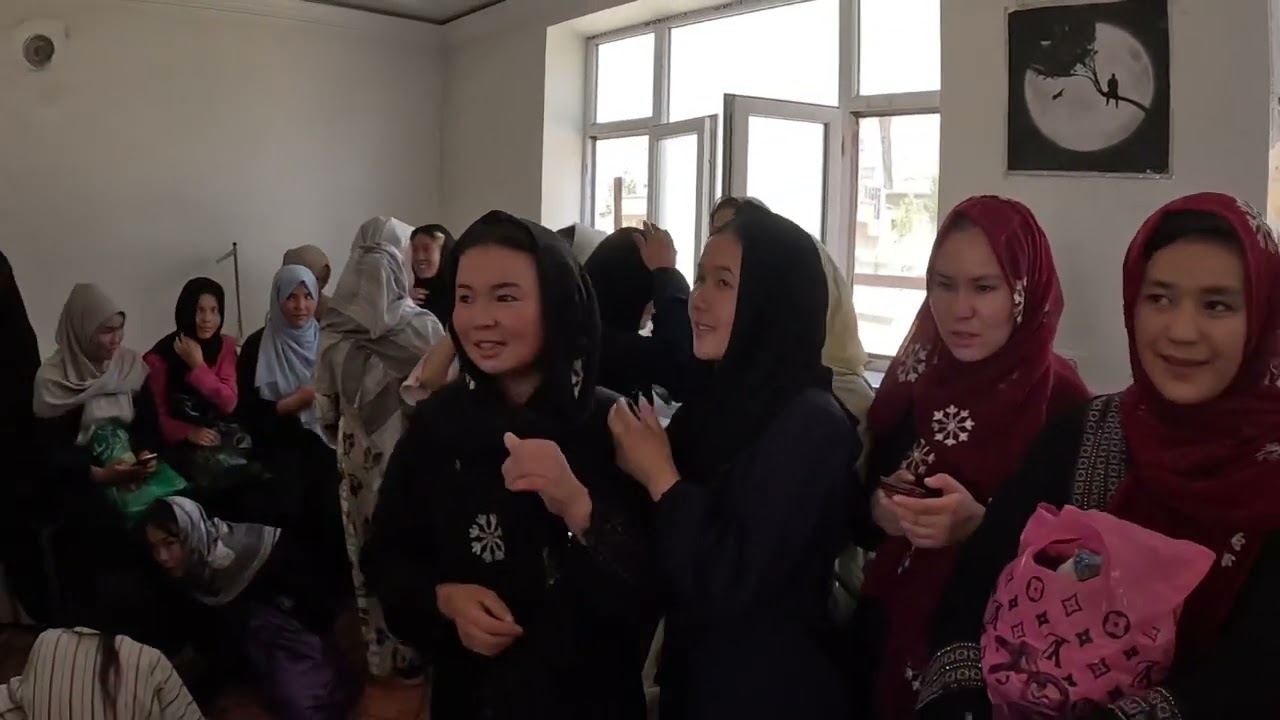 阿富汗裁縫學校女學生頻繁出現暈厥,網友小小舉動,盡顯中國人大愛