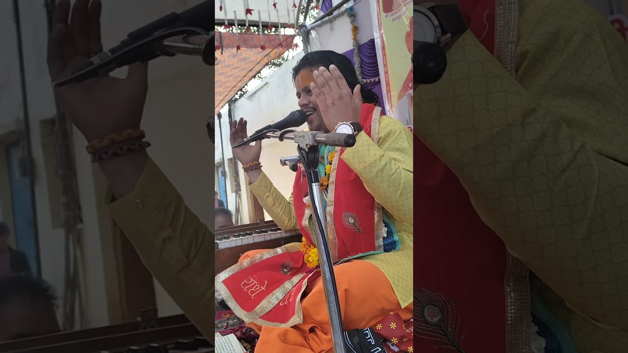 ग्राम बरका तहसील भांडेर जिला दतिया में भागवत कथा का सातवा दिवस कथा व्यास पंडित धर्मेंद्र कृष्ण दुबे
