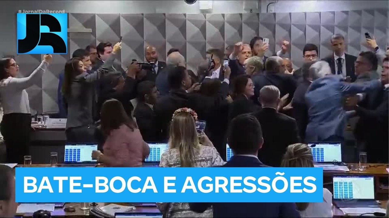 Reunião da CPI mista do INSS é marcada por bate-boca e agressões