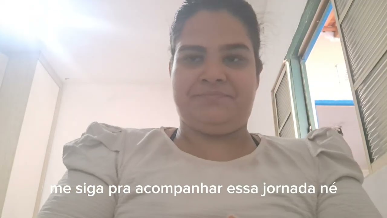 Médica veterinária redescobrindo como estudar e organizando a rotina entre estudos e vida real.