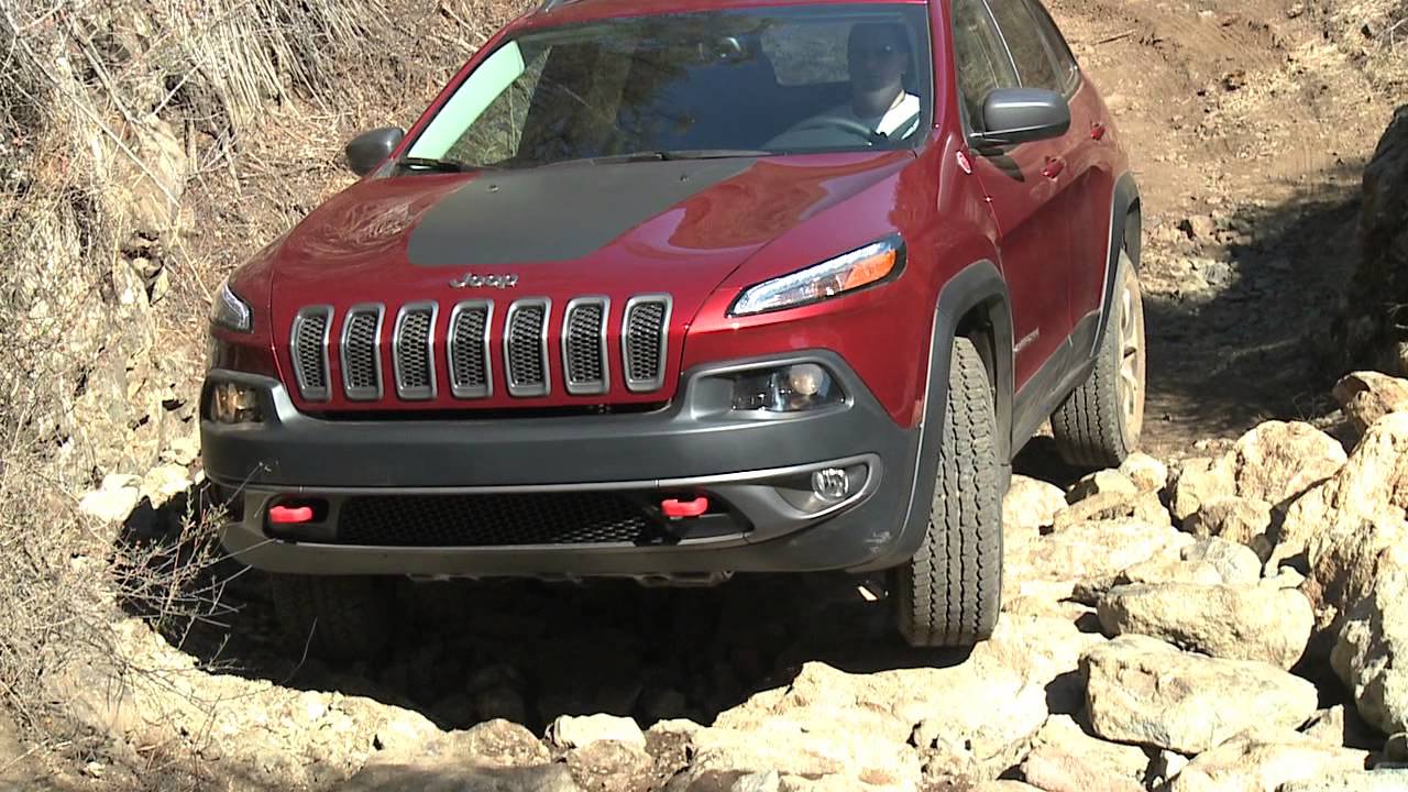 Jeep Cherokee Trail Hawk Off-road footage